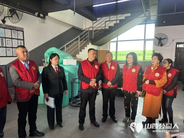 学雷锋献爱心志愿者在行动万柏林区第62个学雷锋纪念日慰问活动举行学雷锋志愿服务总队总队长武钢随行 - 第6张