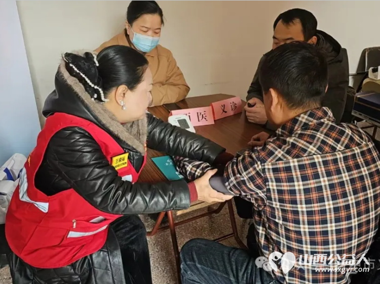 晋中市义工协会参加 3.5学雷锋树新风 主题志愿服务会后现场开展学雷锋志愿服务活动 - 第9张