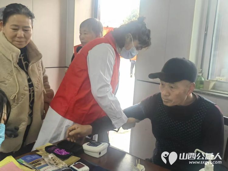 介休市敬老协会敬老助老活动3月1日走进洪山镇崇贤村为老人们理发义诊 - 第19张 - 山西公益人 介休市敬老协会敬老助老活动3月1日走进洪山镇崇贤村为老人们理发义诊 - 第19张