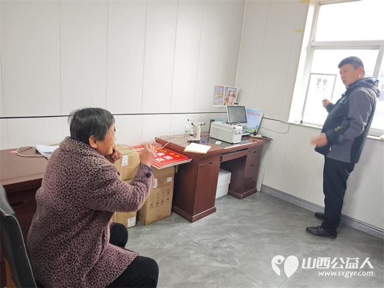 介休市敬老协会敬老助老活动3月1日走进洪山镇崇贤村为老人们理发义诊 - 第23张 - 山西公益人 介休市敬老协会敬老助老活动3月1日走进洪山镇崇贤村为老人们理发义诊 - 第23张