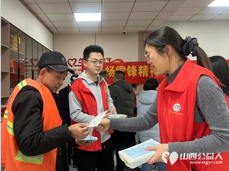 娄烦县青年志愿者协会会长李云朋联合娄烦县康宁社区、文源社区和娄家庄党群服务中心开展了敬老志愿服务活动为社区老人理发义诊 - 第4张