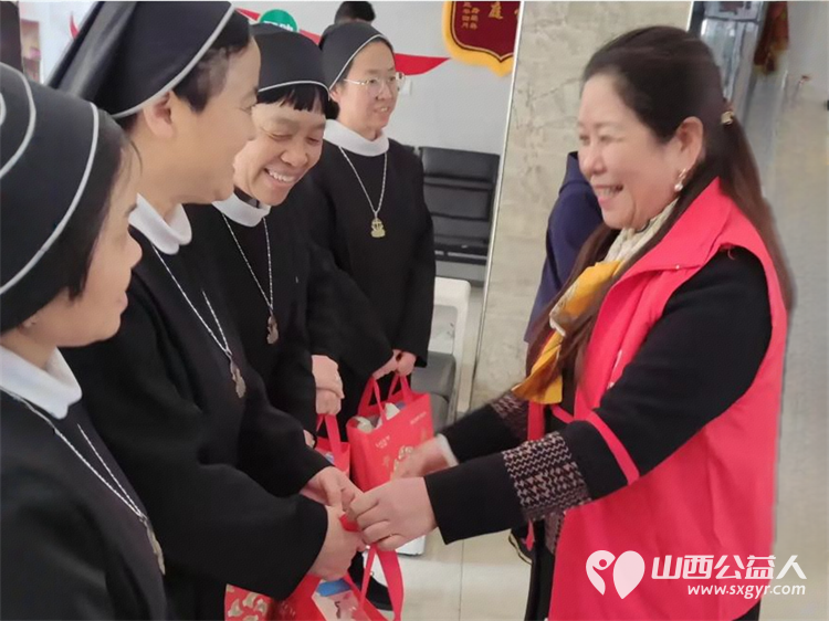 情暖春日致敬芳华 三八妇女节长治圆梦公益协会组织志愿者到长治市丽撒老年公寓慰问福利院的修女们 - 第14张