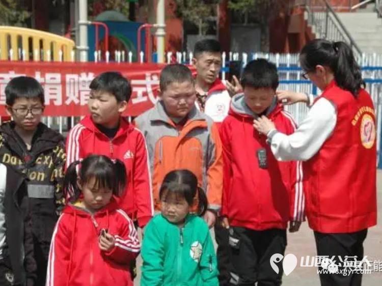 致敬每一位闪耀的女性志愿者----她力量 兴县同城爱心公益协会回首过往的志愿服务历程向所有在平凡岗位上绽放光芒的女性致敬 - 第7张 - 山西公益人 致敬每一位闪耀的女性志愿者----她力量 兴县同城爱心公益协会回首过往的志愿服务历程向所有在平凡岗位上绽放光芒的女性致敬 - 第7张