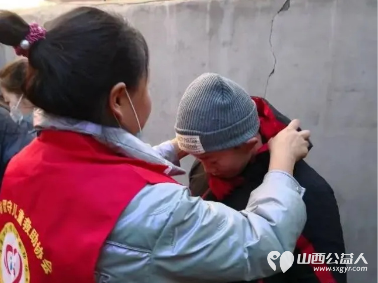 致敬每一位闪耀的女性志愿者----她力量 兴县同城爱心公益协会回首过往的志愿服务历程向所有在平凡岗位上绽放光芒的女性致敬 - 第12张 - 山西公益人 致敬每一位闪耀的女性志愿者----她力量 兴县同城爱心公益协会回首过往的志愿服务历程向所有在平凡岗位上绽放光芒的女性致敬 - 第12张