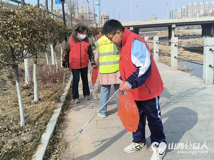 文水县爱心帮扶志愿者协会及中志协应急委文水服务队开展新时代文明实践活动——3月9日，保护文峪河环境捡白色垃圾公益活动 - 第5张