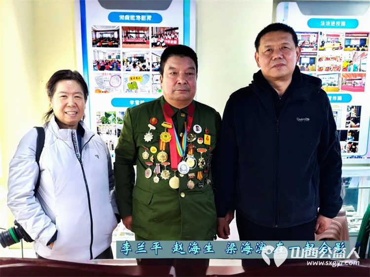 小店区摄影工作者协会组织摄影师跟随赵海生学雷锋志愿者团队走进小店区育杰小学用镜头书写新时代的雷锋故事 - 第1张 - 山西公益人 小店区摄影工作者协会组织摄影师跟随赵海生学雷锋志愿者团队走进小店区育杰小学用镜头书写新时代的雷锋故事 - 第1张