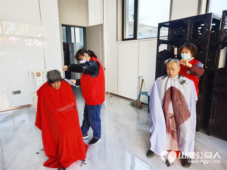 志愿服务进社区健康活动暖人心2025年3月19日介休市敬老协会走进北关街道朝阳路社区为老人们爱心理发、义诊 - 第13张 - 山西公益人 志愿服务进社区健康活动暖人心2025年3月19日介休市敬老协会走进北关街道朝阳路社区为老人们爱心理发、义诊 - 第13张