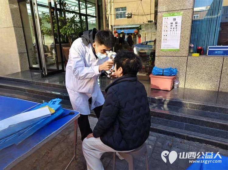 志愿服务进社区健康活动暖人心2025年3月19日介休市敬老协会走进北关街道朝阳路社区为老人们爱心理发、义诊 - 第31张 - 山西公益人 志愿服务进社区健康活动暖人心2025年3月19日介休市敬老协会走进北关街道朝阳路社区为老人们爱心理发、义诊 - 第31张