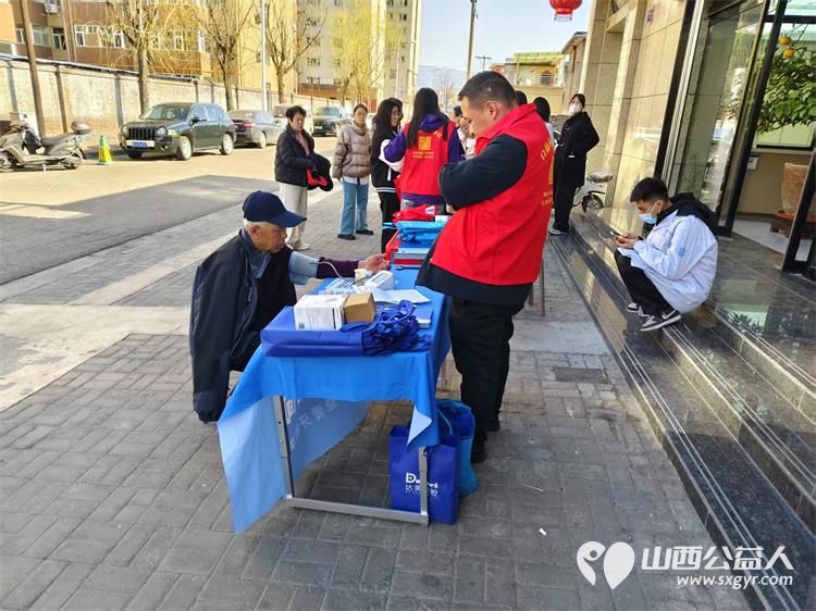 志愿服务进社区健康活动暖人心2025年3月19日介休市敬老协会走进北关街道朝阳路社区为老人们爱心理发、义诊 - 第55张 - 山西公益人 志愿服务进社区健康活动暖人心2025年3月19日介休市敬老协会走进北关街道朝阳路社区为老人们爱心理发、义诊 - 第55张