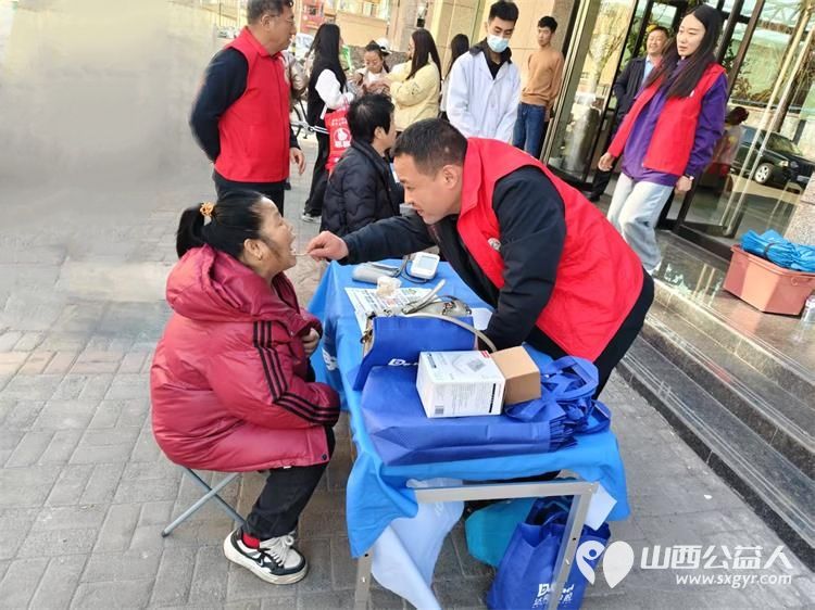 志愿服务进社区健康活动暖人心2025年3月19日介休市敬老协会走进北关街道朝阳路社区为老人们爱心理发、义诊 - 第48张 - 山西公益人 志愿服务进社区健康活动暖人心2025年3月19日介休市敬老协会走进北关街道朝阳路社区为老人们爱心理发、义诊 - 第48张
