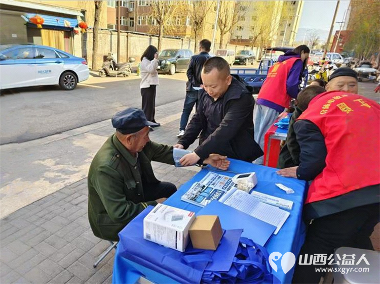 志愿服务进社区健康活动暖人心2025年3月19日介休市敬老协会走进北关街道朝阳路社区为老人们爱心理发、义诊 - 第46张 - 山西公益人 志愿服务进社区健康活动暖人心2025年3月19日介休市敬老协会走进北关街道朝阳路社区为老人们爱心理发、义诊 - 第46张