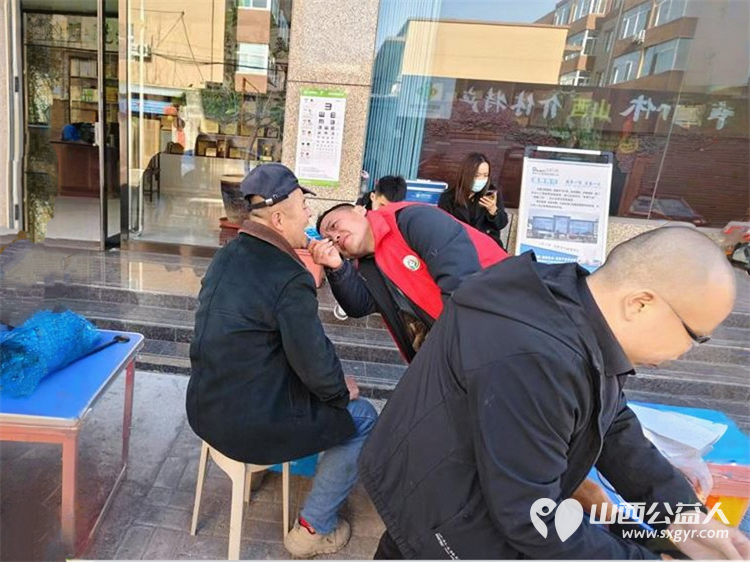 志愿服务进社区健康活动暖人心2025年3月19日介休市敬老协会走进北关街道朝阳路社区为老人们爱心理发、义诊 - 第41张 - 山西公益人 志愿服务进社区健康活动暖人心2025年3月19日介休市敬老协会走进北关街道朝阳路社区为老人们爱心理发、义诊 - 第41张