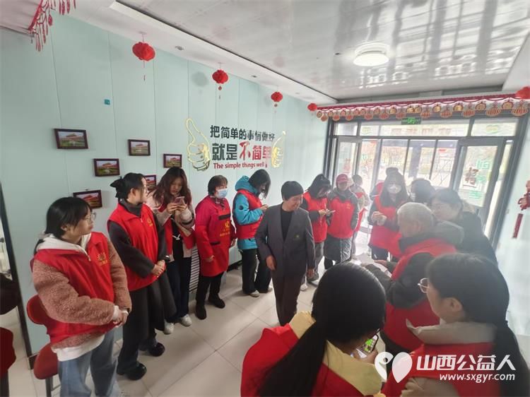 长治市阳光困境儿童帮扶协会志愿者在长治市南山田园敬老院参加学雷锋志愿服务爱心义剪志愿服务 - 第5张