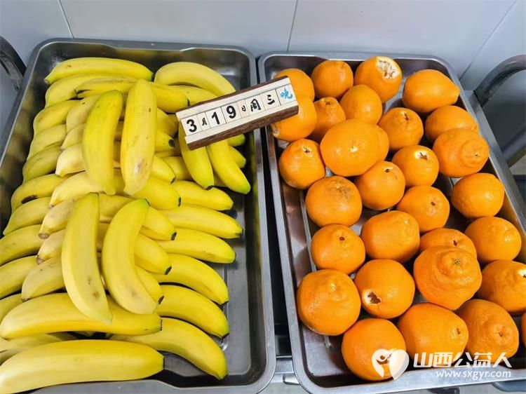 感谢太原市月行一善团队的十年美食陪伴十年168次每个月带着食材为太原市灵星社区服务中心孩子们制做美味的大餐 - 第5张 - 山西公益人 感谢太原市月行一善团队的十年美食陪伴十年168次每个月带着食材为太原市灵星社区服务中心孩子们制做美味的大餐 - 第5张