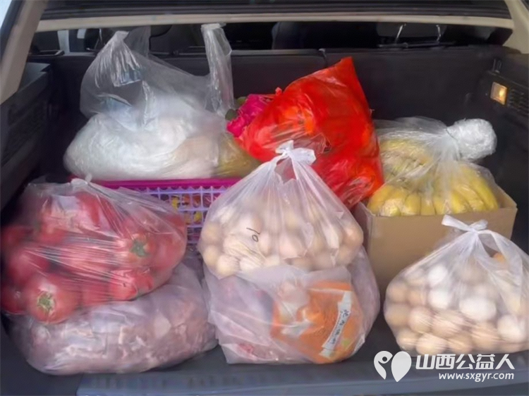 感谢太原市月行一善团队的十年美食陪伴十年168次每个月带着食材为太原市灵星社区服务中心孩子们制做美味的大餐 - 第4张 - 山西公益人 感谢太原市月行一善团队的十年美食陪伴十年168次每个月带着食材为太原市灵星社区服务中心孩子们制做美味的大餐 - 第4张