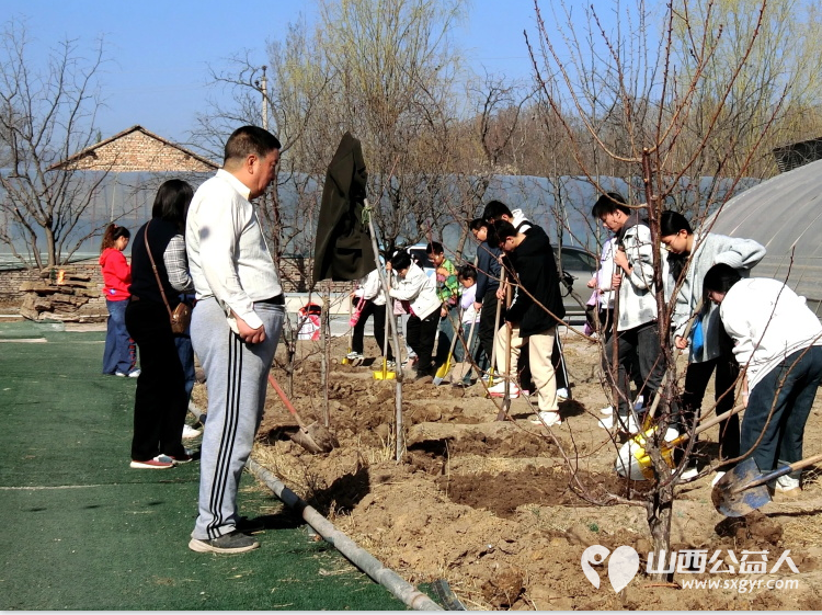 2025年3月22日赵海生雷锋团在太原市晋源区东关村雷锋基地开展传承雷锋精神志愿服务活动 - 第8张 - 山西公益人 2025年3月22日赵海生雷锋团在太原市晋源区东关村雷锋基地开展传承雷锋精神志愿服务活动 - 第8张
