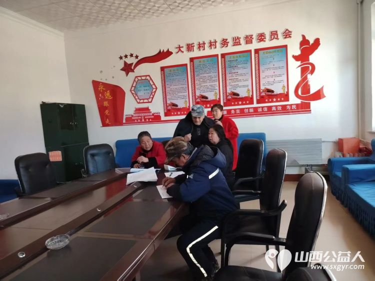 介休市敬老协会敬老助老活动2025年3月22日走进绵山镇大靳村为老人理发义诊 - 第16张 - 山西公益人 介休市敬老协会敬老助老活动2025年3月22日走进绵山镇大靳村为老人理发义诊 - 第16张