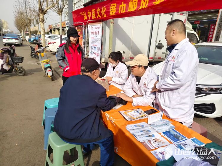 志愿服务进社区健康活动暖人心3月26日介休市敬老协会走进西关街道馨园路社区为老人们爱心理发义诊 - 第47张 - 山西公益人 志愿服务进社区健康活动暖人心3月26日介休市敬老协会走进西关街道馨园路社区为老人们爱心理发义诊 - 第47张