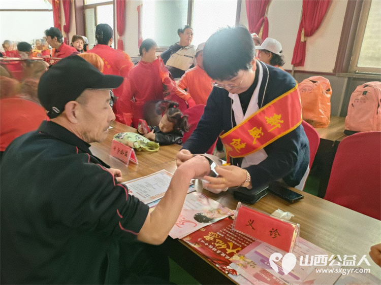 寿阳卡卡公益、寿阳星兴礼仪幼儿园小朋友裴伴及山西阿勇文化艺术中心走进寿川敬老院开展慰问活动 - 第5张 - 山西公益人 寿阳卡卡公益、寿阳星兴礼仪幼儿园小朋友裴伴及山西阿勇文化艺术中心走进寿川敬老院开展慰问活动 - 第5张