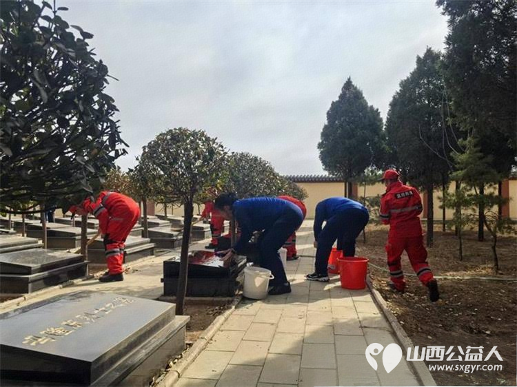 清明祭英烈 忠诚铸队魂——忻府区蓝盾应急救援队开展烈士陵园清明祭扫活动 - 第3张