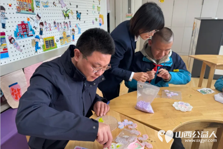 星光同行益企成长----民建太原市委会与小店区特教学校举办融合展示活动各爱心企业与学校签署免费服务协议 - 第6张 - 山西公益人 星光同行益企成长----民建太原市委会与小店区特教学校举办融合展示活动各爱心企业与学校签署免费服务协议 - 第6张
