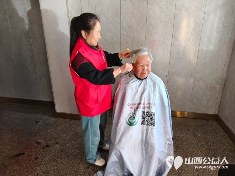 2025年4月6日介休市敬老协会敬老爱老助老活动来到绵山镇后党峪小区为60岁以上所有老人爱心理发量血压测视力白内障检查 - 第15张 - 山西公益人 2025年4月6日介休市敬老协会敬老爱老助老活动来到绵山镇后党峪小区为60岁以上所有老人爱心理发量血压测视力白内障检查 - 第15张