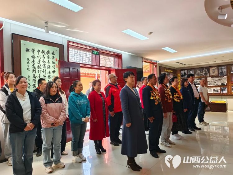 临汾市蒲县段云书艺馆举办红色精神映初心道德模范启新程主题宣讲报告会邀请全国劳动模范李学花、叶晋庆、温桂花做宣讲报告 - 第2张 - 山西公益人 临汾市蒲县段云书艺馆举办红色精神映初心道德模范启新程主题宣讲报告会邀请全国劳动模范李学花、叶晋庆、温桂花做宣讲报告 - 第2张