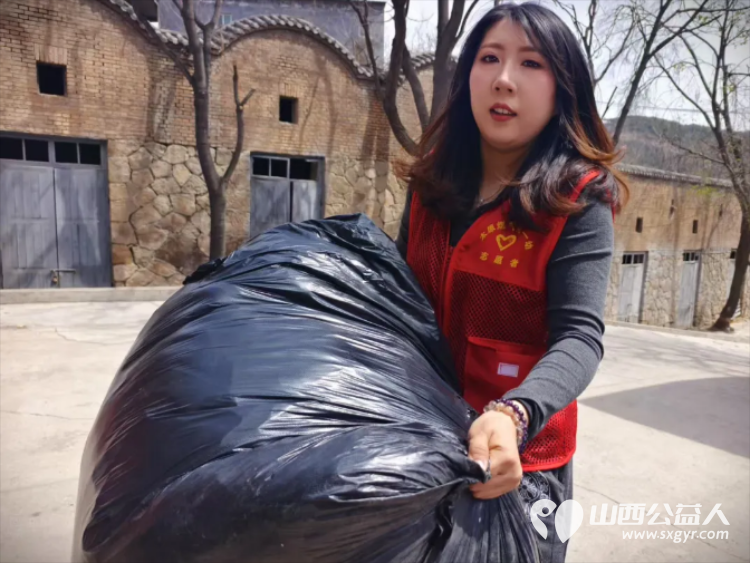 还记得三月雷锋日吗?爱的回执来了!太原煤气化第一幼儿园携太原龙城义工开展衣物捐赠活动让承载着孩子们以及大朋友们的爱心衣物传递到需要的人手中 - 第18张 - 山西公益人 还记得三月雷锋日吗?爱的回执来了!太原煤气化第一幼儿园携太原龙城义工开展衣物捐赠活动让承载着孩子们以及大朋友们的爱心衣物传递到需要的人手中 - 第18张