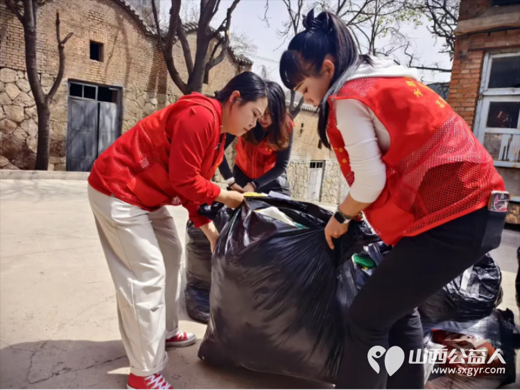 还记得三月雷锋日吗?爱的回执来了!太原煤气化第一幼儿园携太原龙城义工开展衣物捐赠活动让承载着孩子们以及大朋友们的爱心衣物传递到需要的人手中 - 第14张 - 山西公益人 还记得三月雷锋日吗?爱的回执来了!太原煤气化第一幼儿园携太原龙城义工开展衣物捐赠活动让承载着孩子们以及大朋友们的爱心衣物传递到需要的人手中 - 第14张