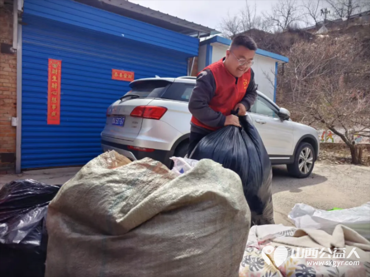 还记得三月雷锋日吗?爱的回执来了!太原煤气化第一幼儿园携太原龙城义工开展衣物捐赠活动让承载着孩子们以及大朋友们的爱心衣物传递到需要的人手中 - 第15张 - 山西公益人 还记得三月雷锋日吗?爱的回执来了!太原煤气化第一幼儿园携太原龙城义工开展衣物捐赠活动让承载着孩子们以及大朋友们的爱心衣物传递到需要的人手中 - 第15张