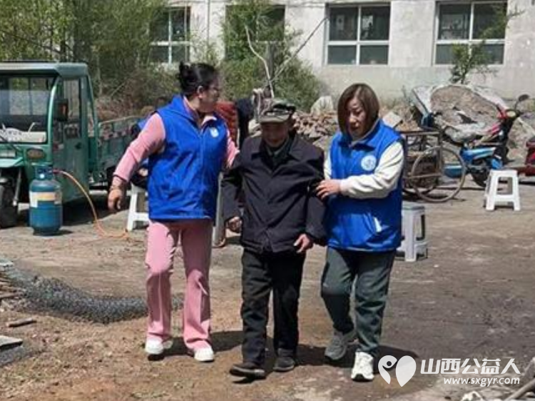 情系北岗爱暖夕阳银发庆生 长治市小雨点公益志愿者协会思源分会王新丽会长的带领下志愿者一行19人来到北岗村为孤寡老人过集体生日 - 第37张 - 山西公益人 情系北岗爱暖夕阳银发庆生 长治市小雨点公益志愿者协会思源分会王新丽会长的带领下志愿者一行19人来到北岗村为孤寡老人过集体生日 - 第37张