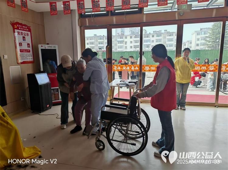 长治市阳光困境儿童帮扶协会走进八一社区居家养老服务中心义务理发+打扫卫生志愿活动 - 第28张 - 山西公益人 长治市阳光困境儿童帮扶协会走进八一社区居家养老服务中心义务理发+打扫卫生志愿活动 - 第28张
