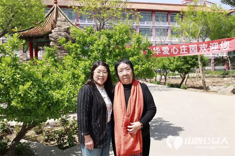 中国好人袁国萍和志愿者们一起到清徐县云华养老院慰问老人 - 第4张