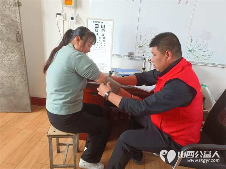 4月19日介休市敬老协会志愿者敬老助老活动走进张兰镇板峪村服务老人理发义诊 - 第11张 - 山西公益人 4月19日介休市敬老协会志愿者敬老助老活动走进张兰镇板峪村服务老人理发义诊 - 第11张