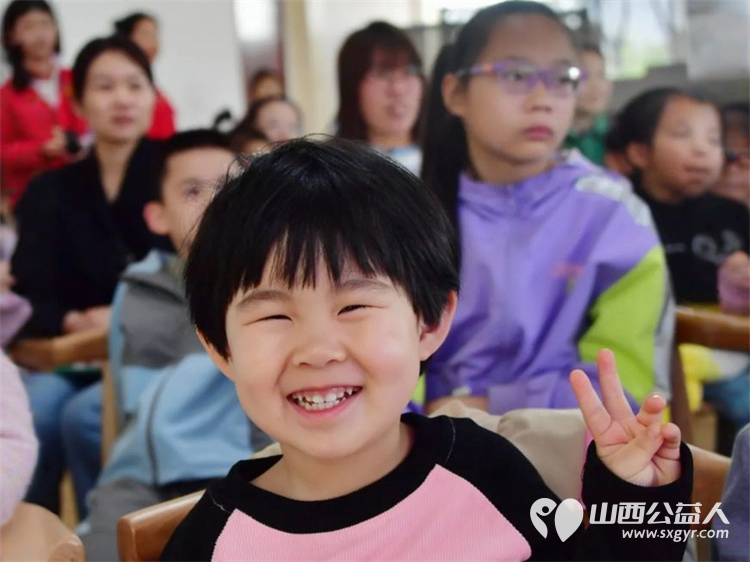 传递文明家风共筑书香城市 忻州市举办“文明忻州 书香沁忻”大型亲子读书会为文明城市创建增添人文亮色 - 第11张 - 山西公益人 传递文明家风共筑书香城市 忻州市举办“文明忻州 书香沁忻”大型亲子读书会为文明城市创建增添人文亮色 - 第11张
