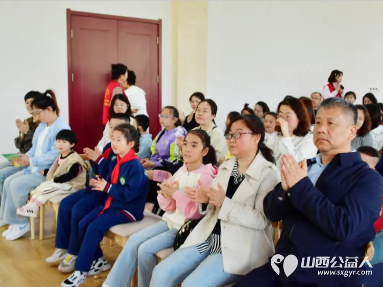 传递文明家风共筑书香城市 忻州市举办“文明忻州 书香沁忻”大型亲子读书会为文明城市创建增添人文亮色 - 第4张 - 山西公益人 传递文明家风共筑书香城市 忻州市举办“文明忻州 书香沁忻”大型亲子读书会为文明城市创建增添人文亮色 - 第4张