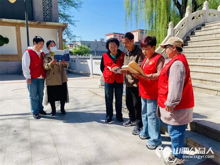 书香之约志愿之行----忻州市心连心志愿服务队的志愿者们齐聚一堂世界读书日志愿活动 - 第2张 - 山西公益人 书香之约志愿之行----忻州市心连心志愿服务队的志愿者们齐聚一堂世界读书日志愿活动 - 第2张