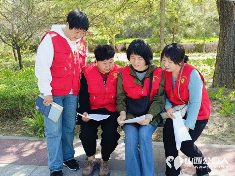 书香之约志愿之行----忻州市心连心志愿服务队的志愿者们齐聚一堂世界读书日志愿活动 - 第5张 - 山西公益人 书香之约志愿之行----忻州市心连心志愿服务队的志愿者们齐聚一堂世界读书日志愿活动 - 第5张