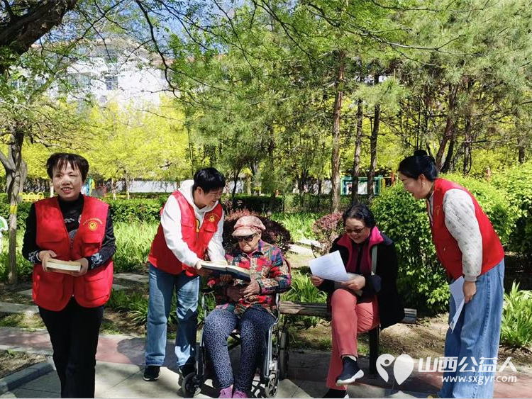书香之约志愿之行----忻州市心连心志愿服务队的志愿者们齐聚一堂世界读书日志愿活动 - 第9张 - 山西公益人 书香之约志愿之行----忻州市心连心志愿服务队的志愿者们齐聚一堂世界读书日志愿活动 - 第9张