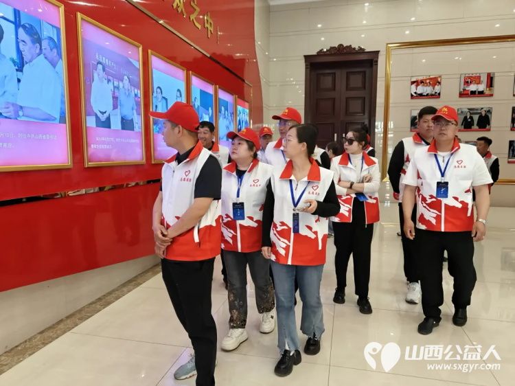 赋能前行共筑公益新篇章 吕梁市离石区青年志愿者协会代表参加2025年吕梁市志愿服务组织高质量发展培训班 - 第3张 - 山西公益人 赋能前行共筑公益新篇章 吕梁市离石区青年志愿者协会代表参加2025年吕梁市志愿服务组织高质量发展培训班 - 第3张