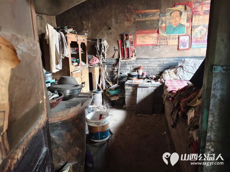 介休市敬老协会志愿者走进绵山镇焦家堡村入户特困老人84岁张雄飞家给他清理了个人卫生、整理了家务、包了饺子 - 第12张 - 山西公益人 介休市敬老协会志愿者走进绵山镇焦家堡村入户特困老人84岁张雄飞家给他清理了个人卫生、整理了家务、包了饺子 - 第12张