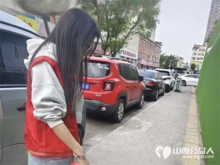 长治阳光儿童困境帮扶协会走进府后社区长运家属院开展义剪义诊活动 - 第9张 - 山西公益人 长治阳光儿童困境帮扶协会走进府后社区长运家属院开展义剪义诊活动 - 第9张