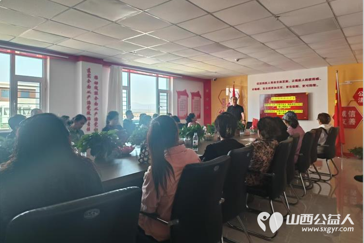 大家人寿山西分公司团队再次来到太原市灵星康复中心陪着心青年一起做手工为心青年提供更多的帮助和支持 - 第3张 - 山西公益人 大家人寿山西分公司团队再次来到太原市灵星康复中心陪着心青年一起做手工为心青年提供更多的帮助和支持 - 第3张