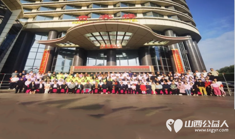 晋城市手牵手孤困儿童帮扶中心泽州团队成立大会举行--晋城市绿丝带志愿者协会出席孤困儿童帮扶中心泽州团队成立大会 - 第2张 - 山西公益人 晋城市手牵手孤困儿童帮扶中心泽州团队成立大会举行--晋城市绿丝带志愿者协会出席孤困儿童帮扶中心泽州团队成立大会 - 第2张