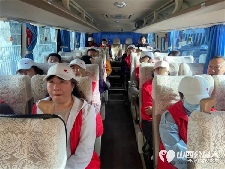 浑源县残联开展拥抱春天 共享美好踏青春游活动25名残疾朋友畅享无障碍红色文化之旅 - 第2张 - 山西公益人 浑源县残联开展拥抱春天 共享美好踏青春游活动25名残疾朋友畅享无障碍红色文化之旅 - 第2张