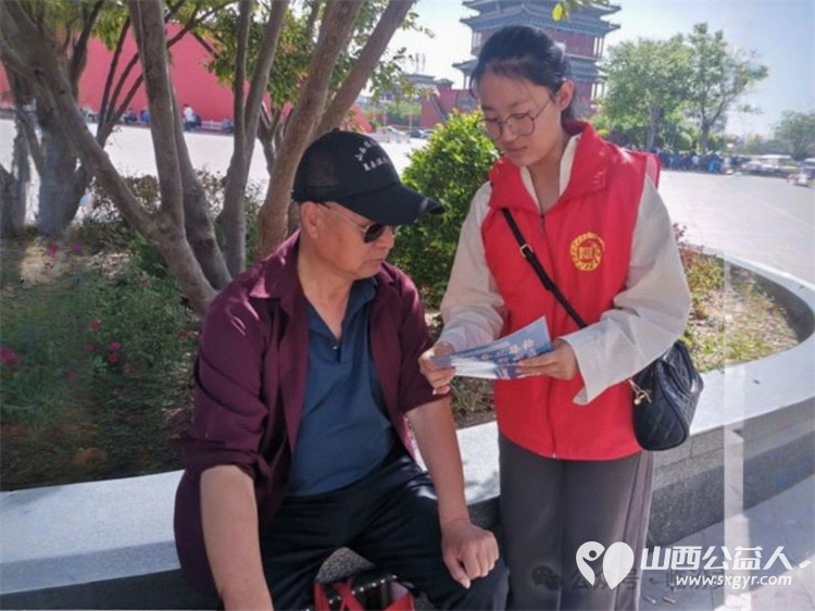 文明交通进社区普法宣传润民心 临汾市文明交通志愿者协会携手交警支队开展普法宣传活动 - 第9张 - 山西公益人 文明交通进社区普法宣传润民心 临汾市文明交通志愿者协会携手交警支队开展普法宣传活动 - 第9张
