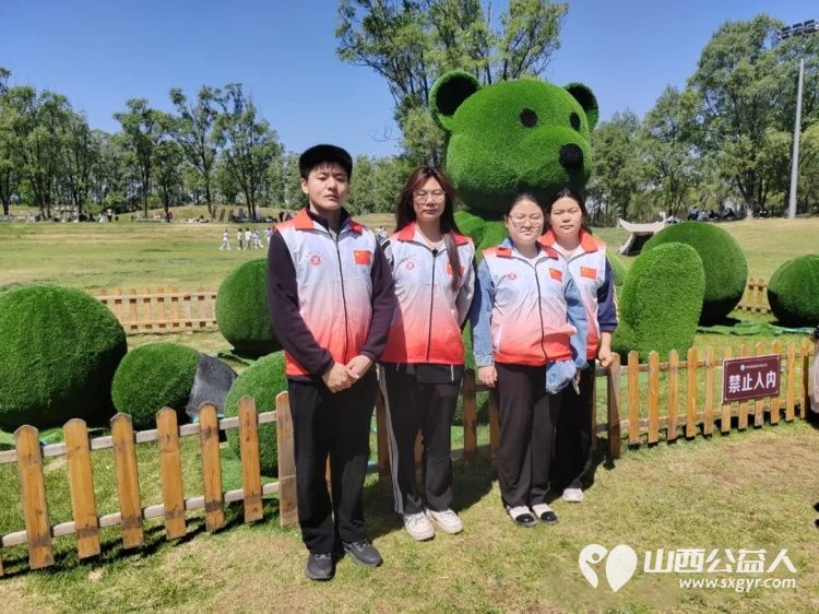 劳动践初心文明润心田----长治市正能量公益协会组织志愿者五一节漳泽湖志愿服务进行时 - 第23张 - 山西公益人 劳动践初心文明润心田----长治市正能量公益协会组织志愿者五一节漳泽湖志愿服务进行时 - 第23张