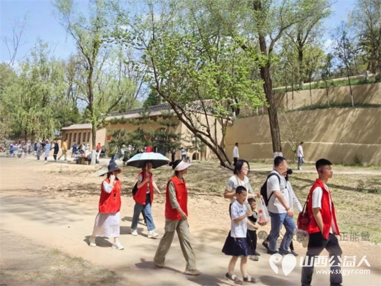 学习延安精神传承红色记忆五一假期长治市正能量公益协会屯留区办事处组织延安研学公益活动 - 第8张 - 山西公益人 学习延安精神传承红色记忆五一假期长治市正能量公益协会屯留区办事处组织延安研学公益活动 - 第8张