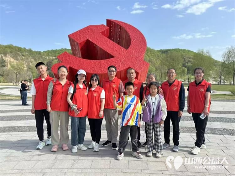 学习延安精神传承红色记忆五一假期长治市正能量公益协会屯留区办事处组织延安研学公益活动 - 第2张 - 山西公益人 学习延安精神传承红色记忆五一假期长治市正能量公益协会屯留区办事处组织延安研学公益活动 - 第2张