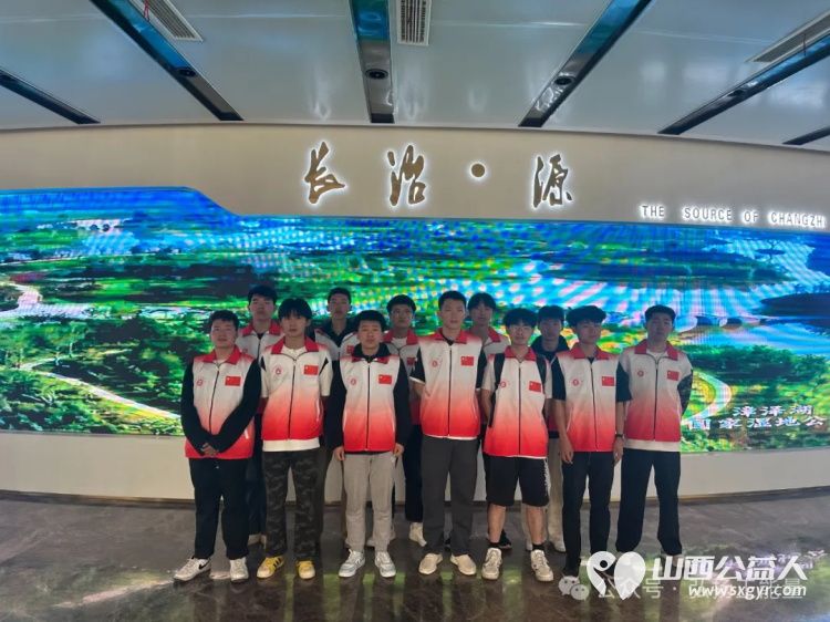 劳动践初心文明润心田----长治市正能量公益协会组织志愿者五一节漳泽湖志愿服务进行时 - 第1张 - 山西公益人 劳动践初心文明润心田----长治市正能量公益协会组织志愿者五一节漳泽湖志愿服务进行时 - 第1张